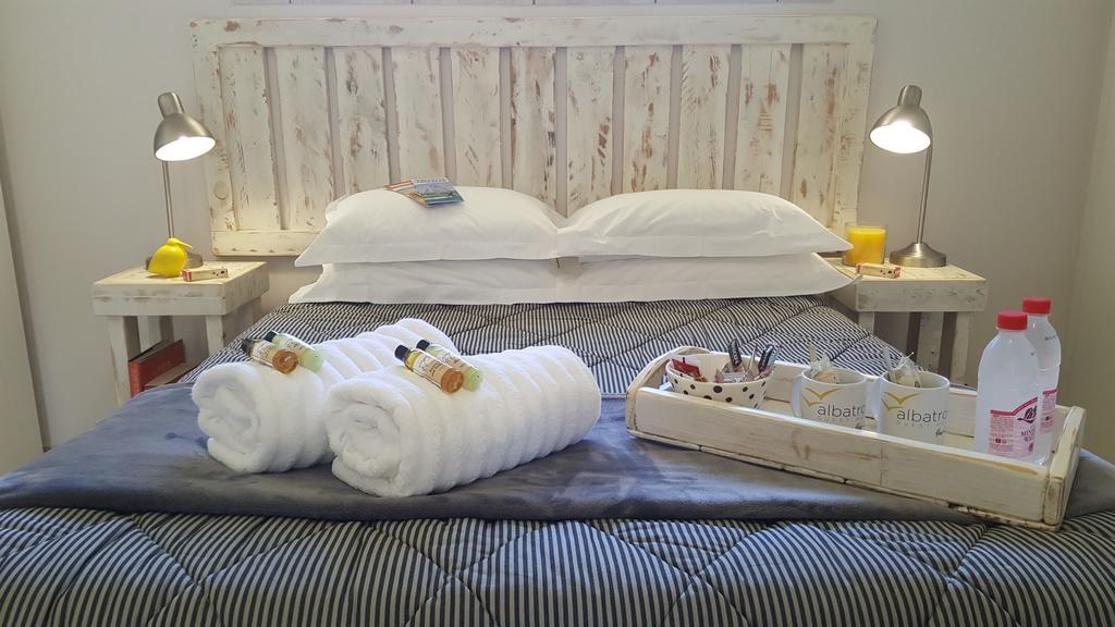 Albatross Guesthouse Лангебан Екстер'єр фото