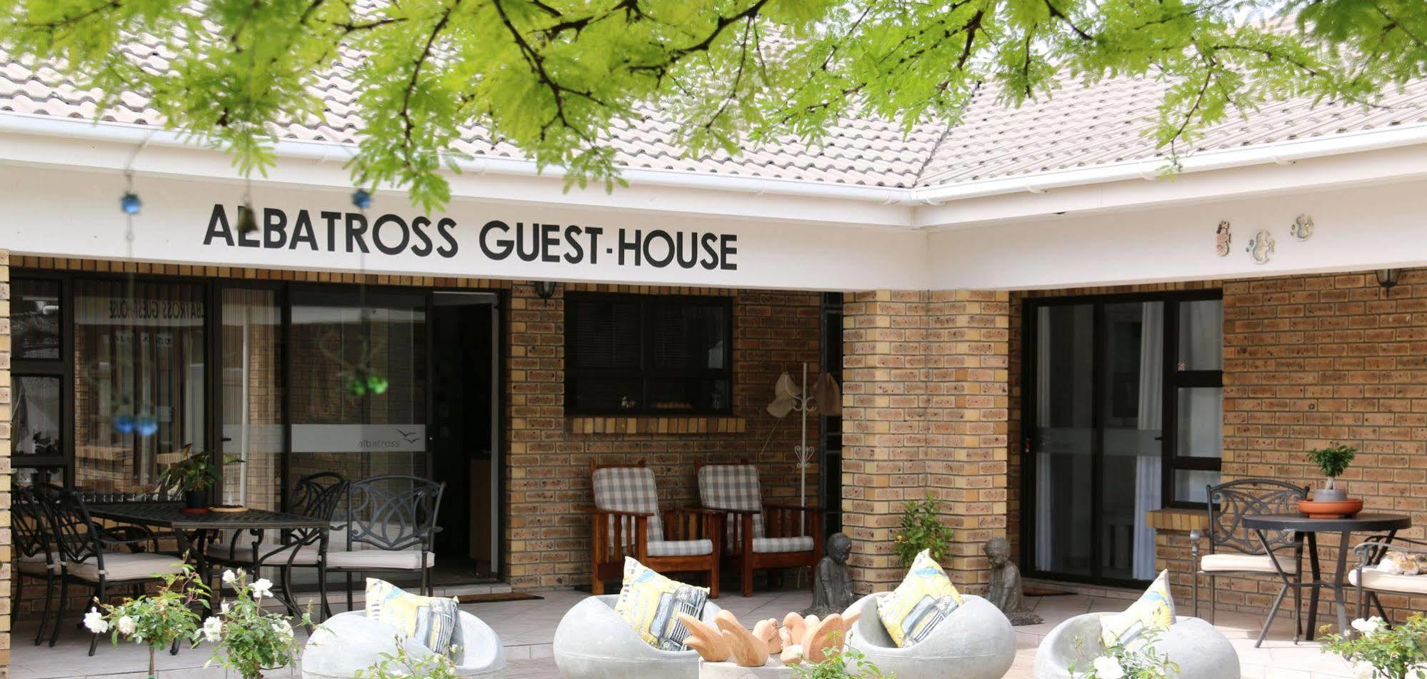 Albatross Guesthouse Лангебан Екстер'єр фото