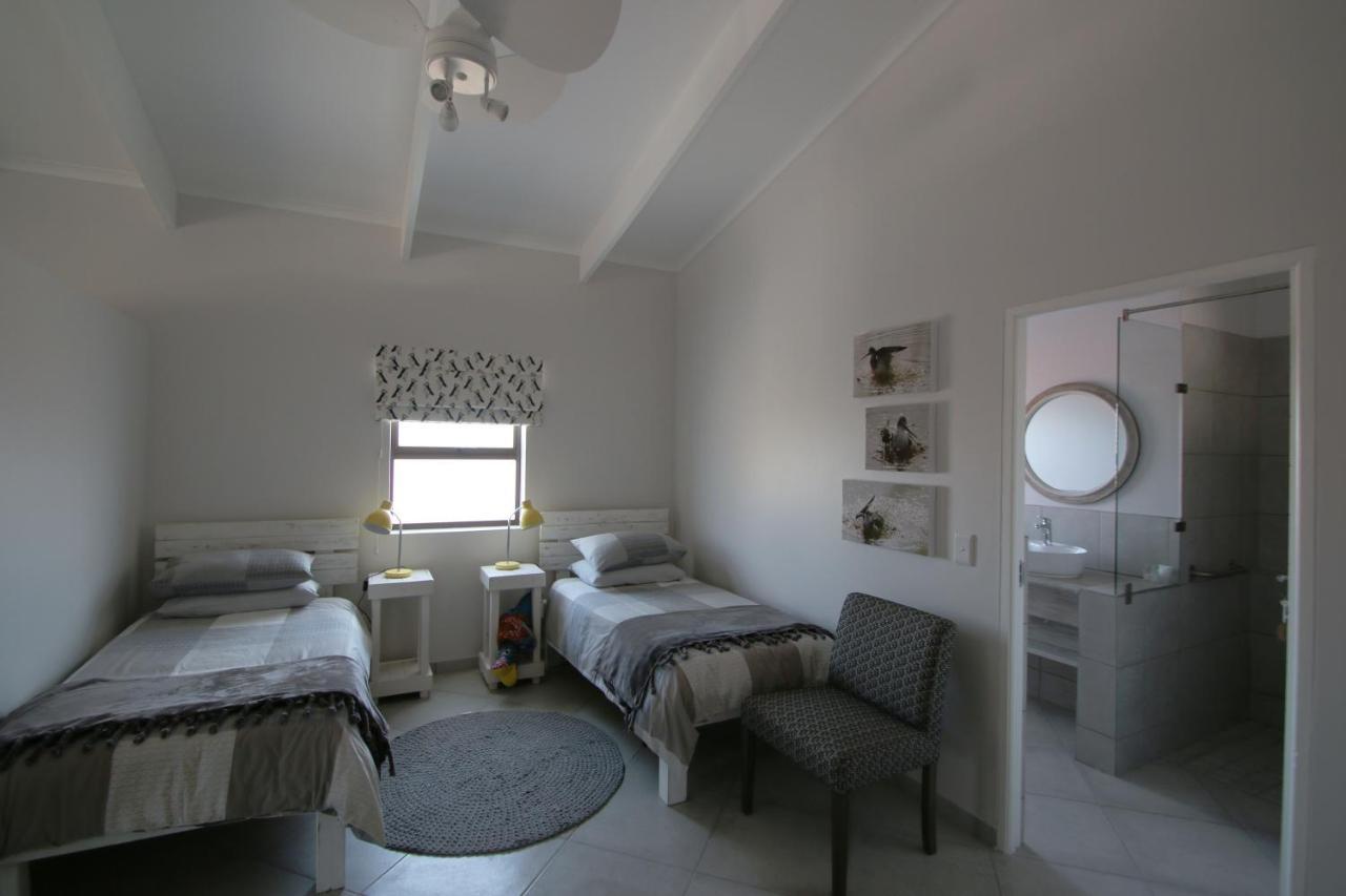 Albatross Guesthouse Лангебан Екстер'єр фото